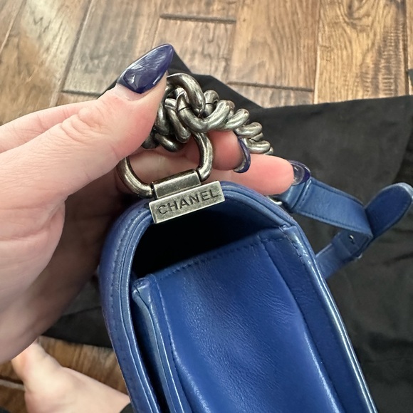Chanel Boy Bag OLD MEDIUM - Picture 9 of 9